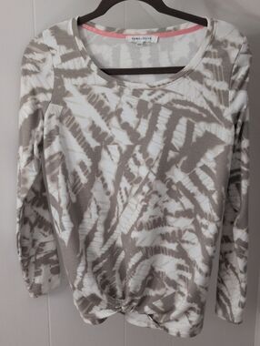 Rose & Olive Taupe and White Tie-Dye Twist Front Long Sleeve Top